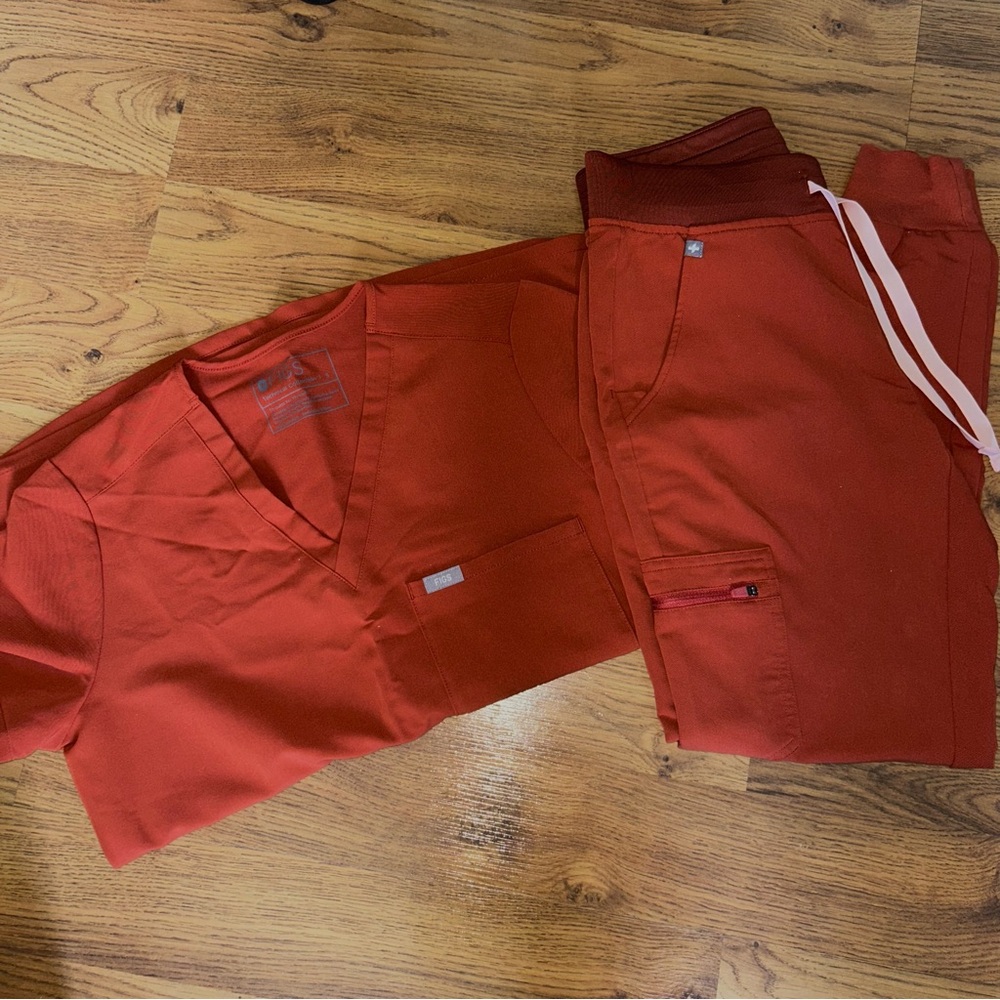 FIGS SCRUBS - AUBURN
